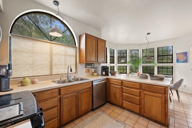 501 Westbrook DR, Austin, TX 78746