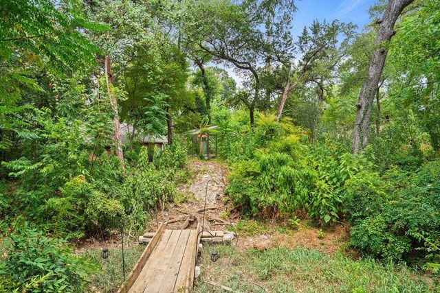 501 Westbrook DR, Austin, TX 78746
