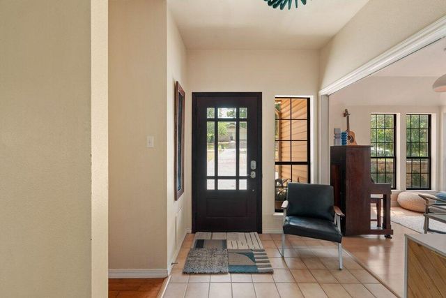 501 Westbrook DR, Austin, TX 78746