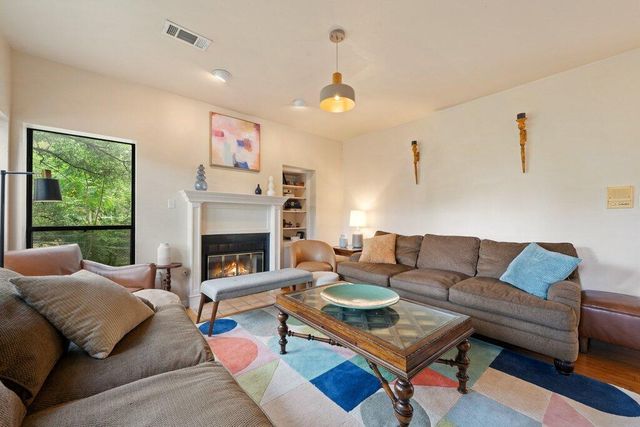 501 Westbrook DR, Austin, TX 78746