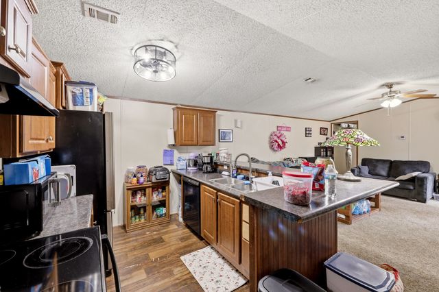 6194 Fm 19, Palestine, TX 75803