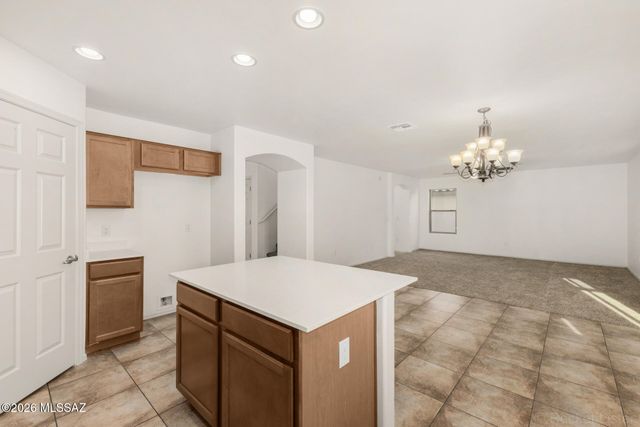 633 W Calle Marojo, Sahuarita, AZ 85629