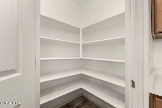 633 W Calle Marojo, Sahuarita, AZ 85629