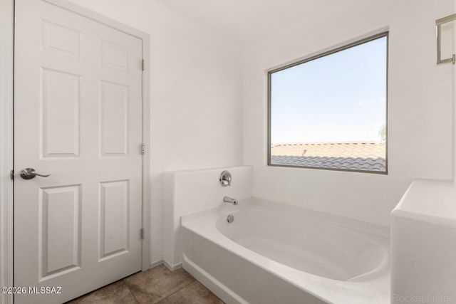 633 W Calle Marojo, Sahuarita, AZ 85629