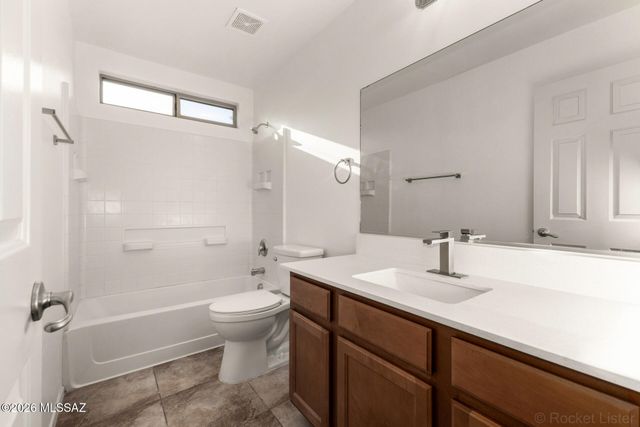 633 W Calle Marojo, Sahuarita, AZ 85629