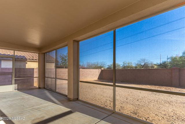 633 W Calle Marojo, Sahuarita, AZ 85629