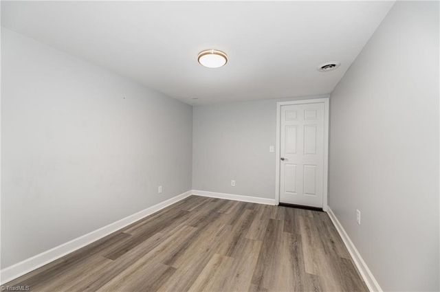 300 Gloucestershire Road, Winston-salem, NC 27104