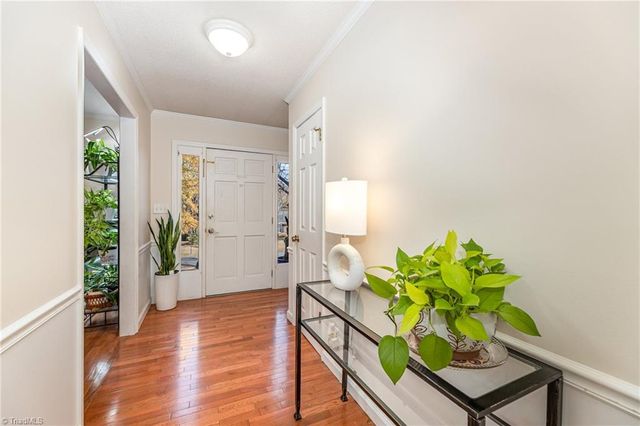 300 Gloucestershire Road, Winston-salem, NC 27104