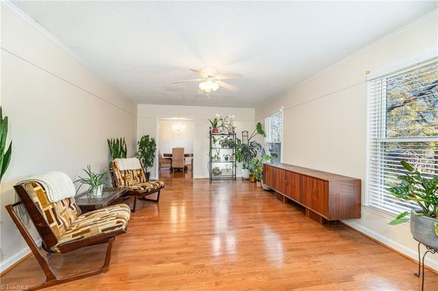 300 Gloucestershire Road, Winston-salem, NC 27104