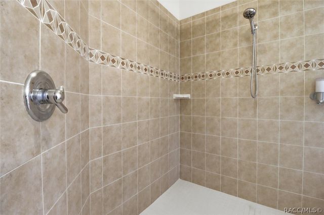 1884 N Ravenwood Point, Hernando, FL 34442