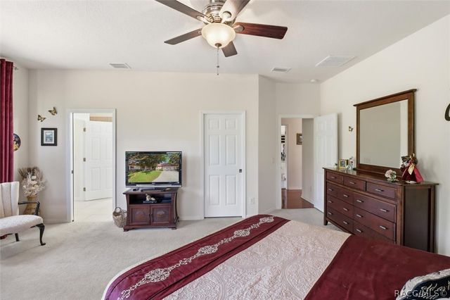 1884 N Ravenwood Point, Hernando, FL 34442