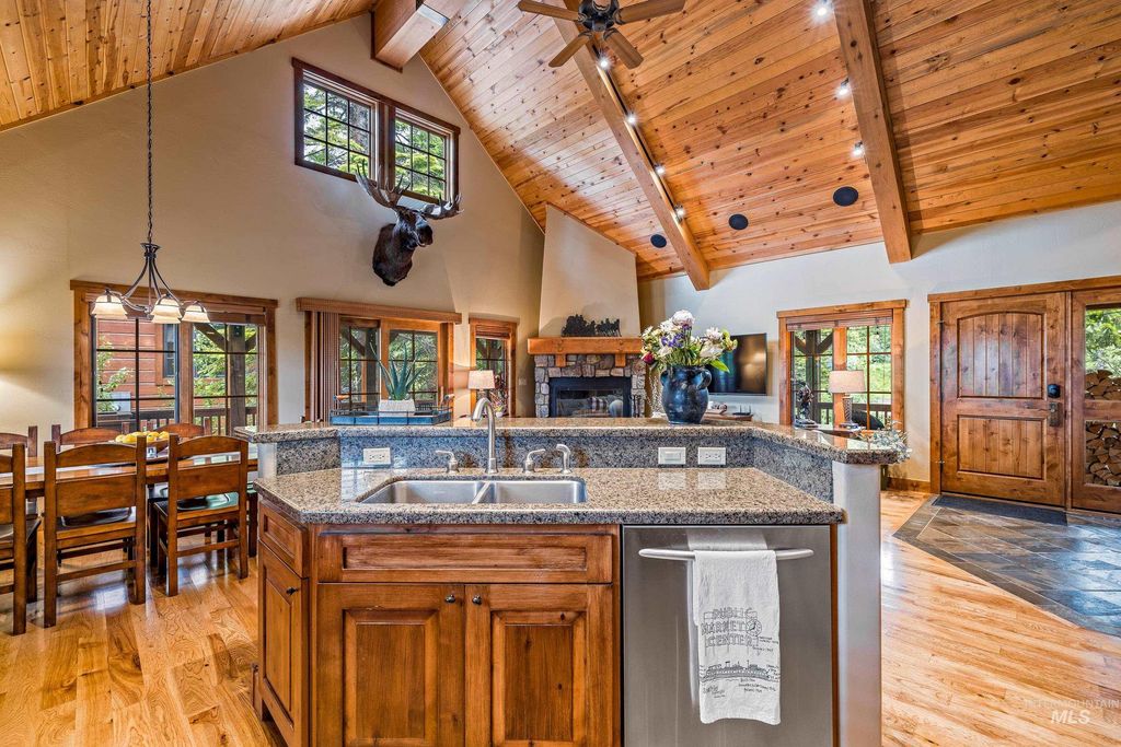 22 Francois Court, Donnelly, ID 83615 photo 17