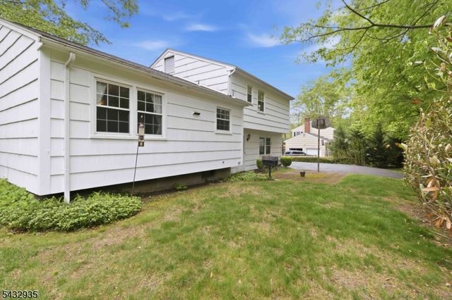 17 Symor Dr, Morris Twp., NJ 07960