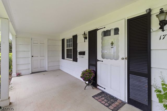17 Symor Dr, Morris Twp., NJ 07960