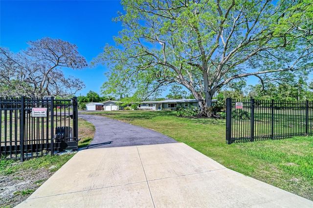 5310 N TUTTLE AVENUE, Sarasota, FL 34234