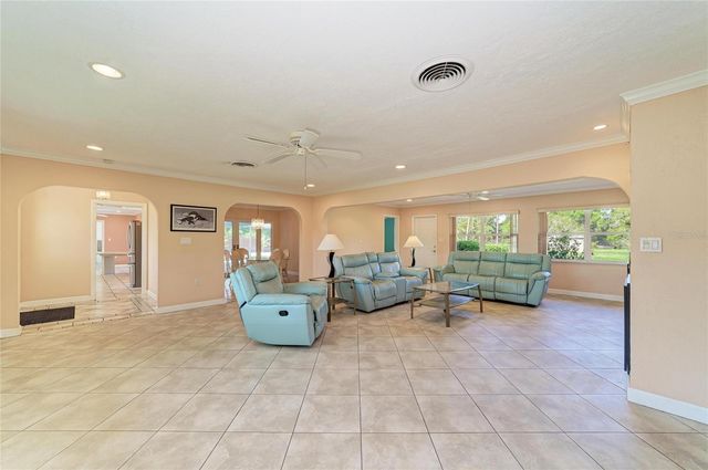 5310 N TUTTLE AVENUE, Sarasota, FL 34234
