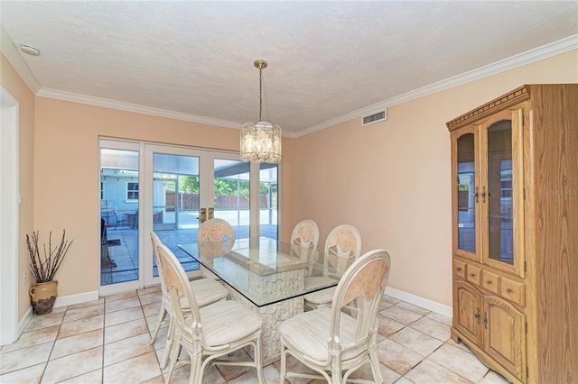 5310 N TUTTLE AVENUE, Sarasota, FL 34234