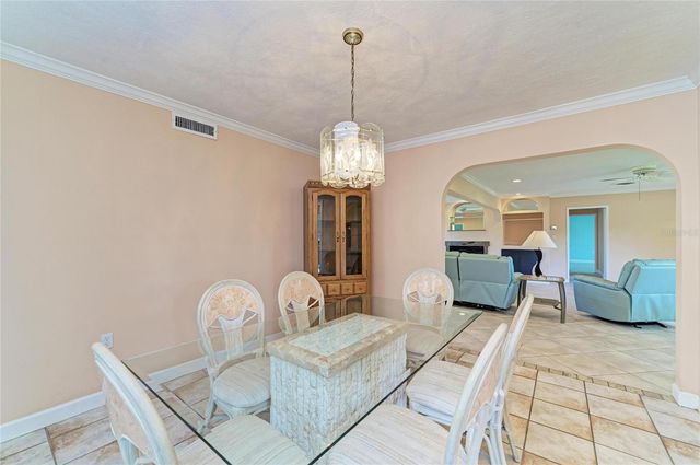 5310 N TUTTLE AVENUE, Sarasota, FL 34234