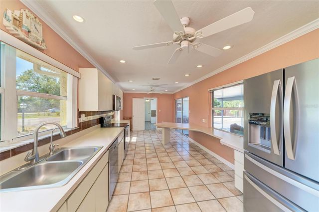 5310 N TUTTLE AVENUE, Sarasota, FL 34234