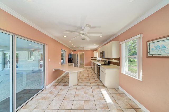 5310 N TUTTLE AVENUE, Sarasota, FL 34234