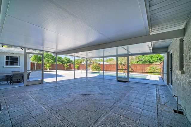 5310 N TUTTLE AVENUE, Sarasota, FL 34234