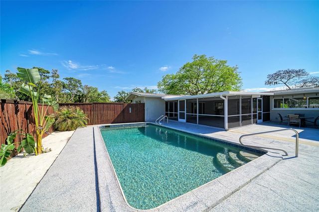 5310 N TUTTLE AVENUE, Sarasota, FL 34234