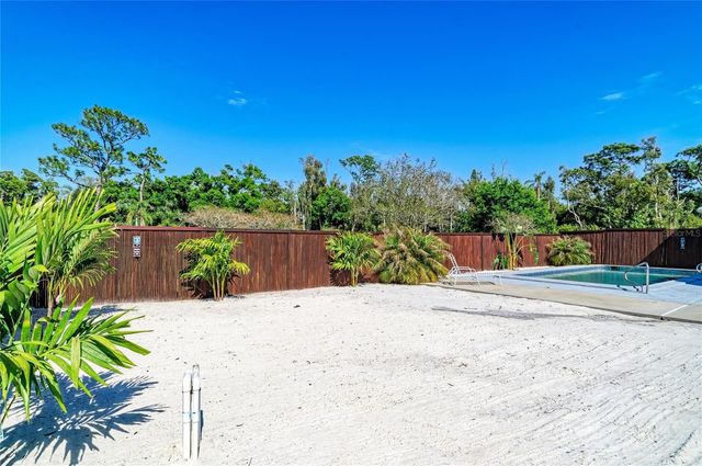 5310 N TUTTLE AVENUE, Sarasota, FL 34234