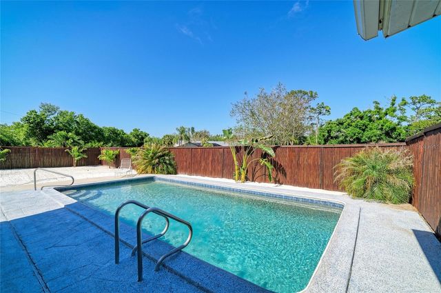 5310 N TUTTLE AVENUE, Sarasota, FL 34234