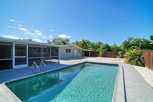 5310 N TUTTLE AVENUE, Sarasota, FL 34234