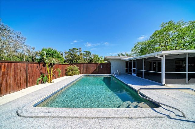 5310 N TUTTLE AVENUE, Sarasota, FL 34234