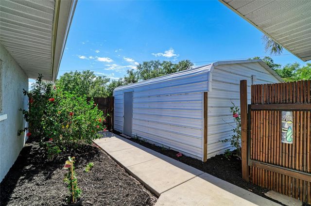 5310 N TUTTLE AVENUE, Sarasota, FL 34234