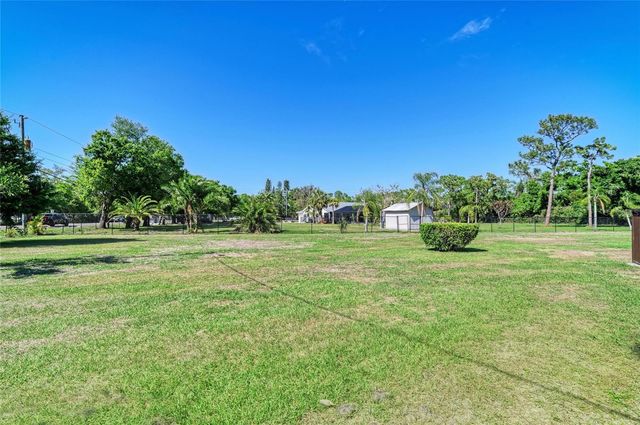5310 N TUTTLE AVENUE, Sarasota, FL 34234