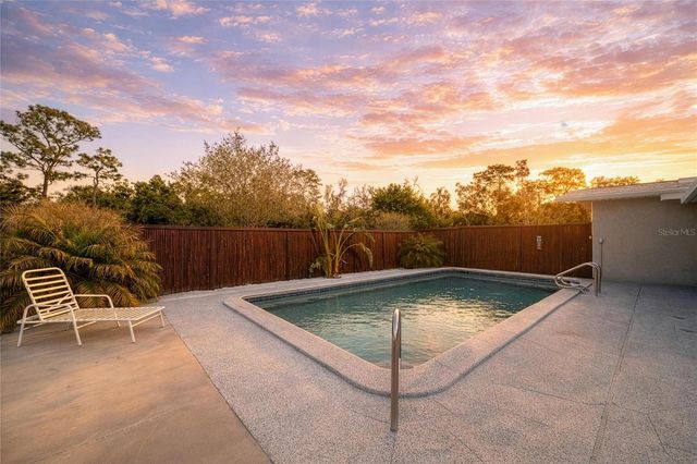 5310 N TUTTLE AVENUE, Sarasota, FL 34234