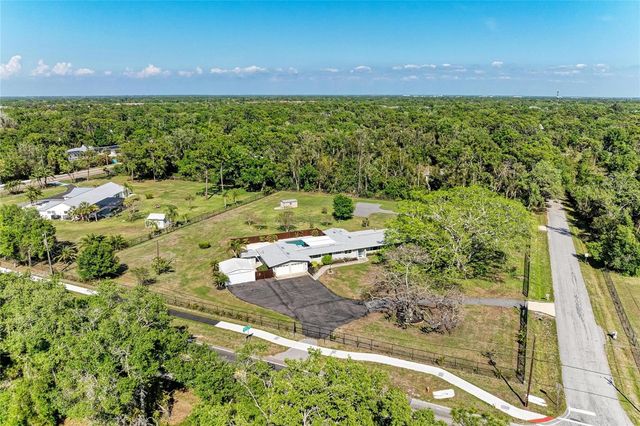 5310 N TUTTLE AVENUE, Sarasota, FL 34234