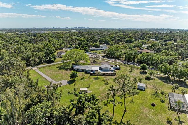 5310 N TUTTLE AVENUE, Sarasota, FL 34234