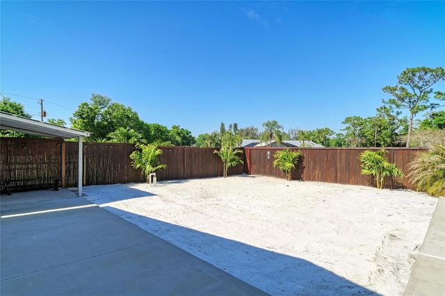 5310 N TUTTLE AVENUE, Sarasota, FL 34234