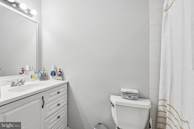 708 ROBINWOOD DR, Mount Airy, MD 21771