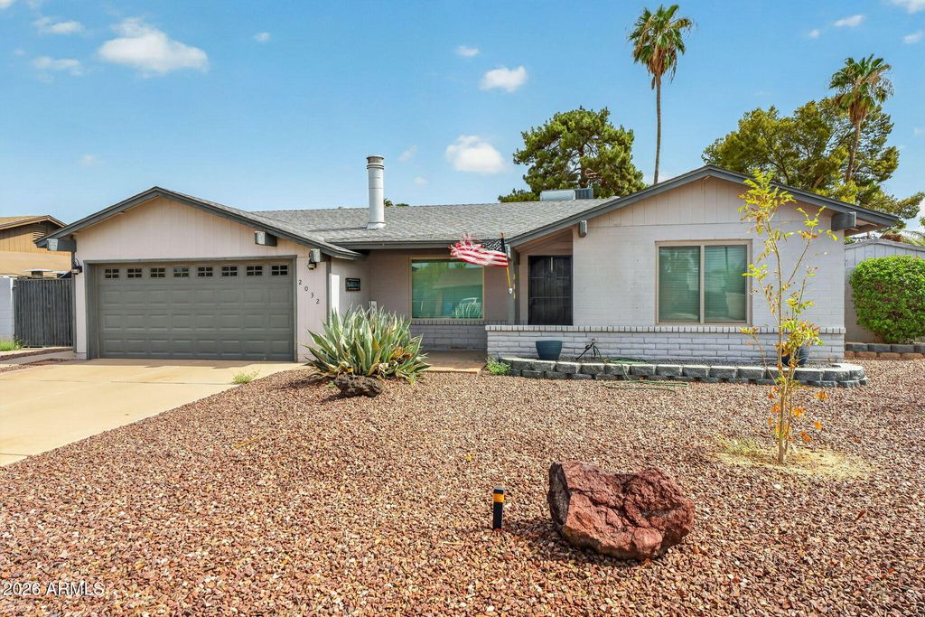 2032 W Meadow Drive, Phoenix, AZ 85023 — photo 2