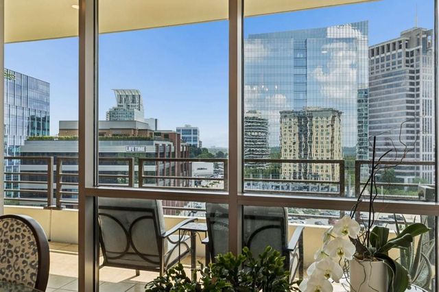 700 Park Regency Place NE 1604, Atlanta, GA 30326