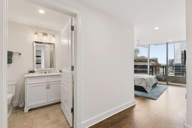700 Park Regency Place NE 1604, Atlanta, GA 30326