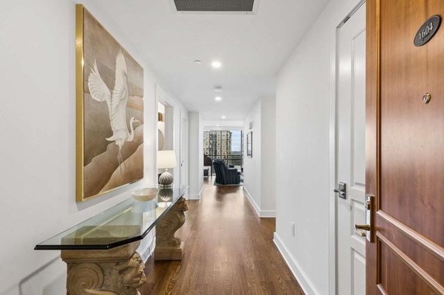 700 Park Regency Place NE 1604, Atlanta, GA 30326