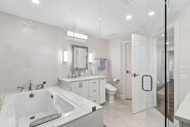 700 Park Regency Place NE 1604, Atlanta, GA 30326