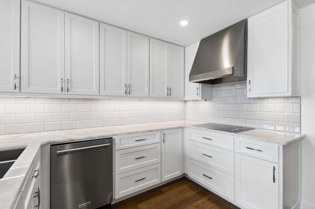 700 Park Regency Place NE 1604, Atlanta, GA 30326