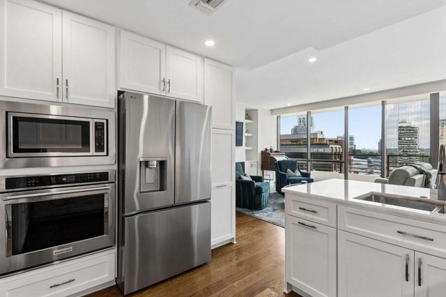 700 Park Regency Place NE 1604, Atlanta, GA 30326