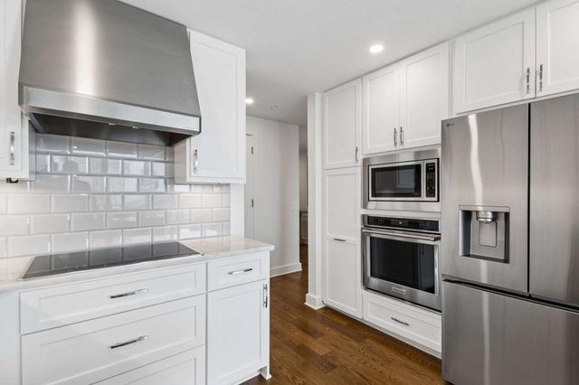 700 Park Regency Place NE 1604, Atlanta, GA 30326