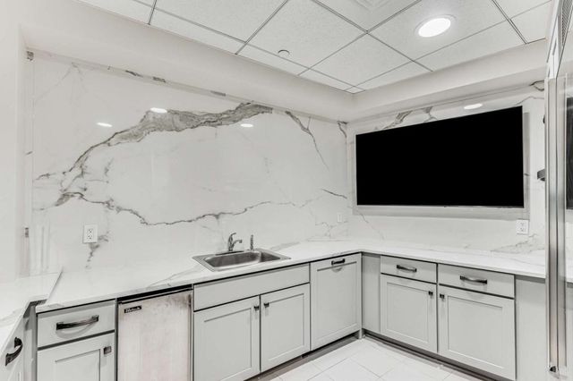 700 Park Regency Place NE 1604, Atlanta, GA 30326