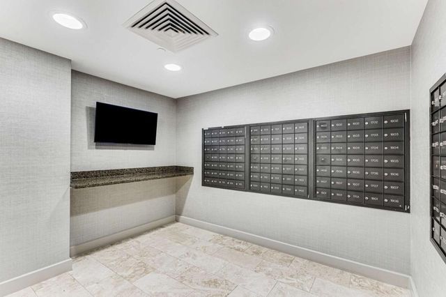 700 Park Regency Place NE 1604, Atlanta, GA 30326