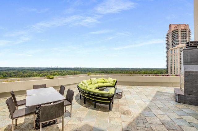 700 Park Regency Place NE 1604, Atlanta, GA 30326