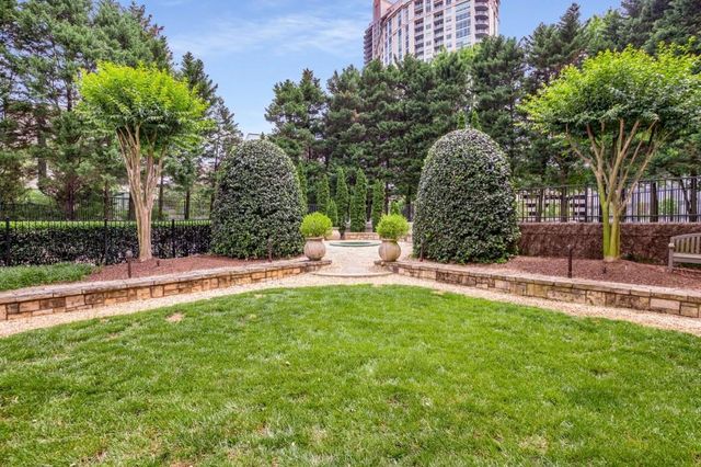 700 Park Regency Place NE 1604, Atlanta, GA 30326