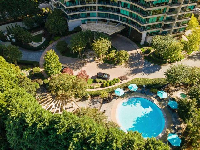 700 Park Regency Place NE 1604, Atlanta, GA 30326